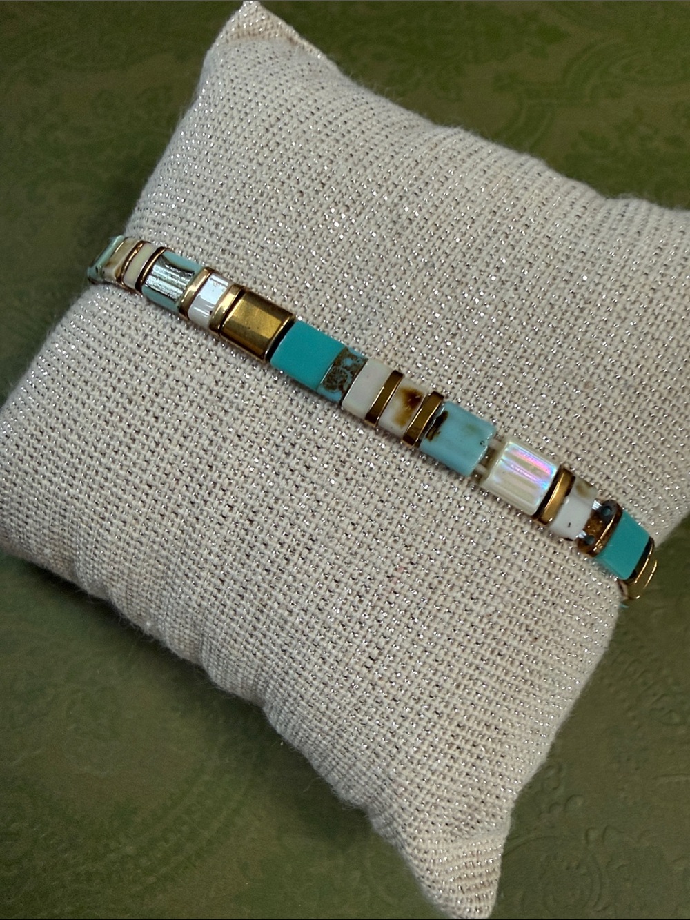Gold and Turquoise Linked Bead Bracelet - NWOT